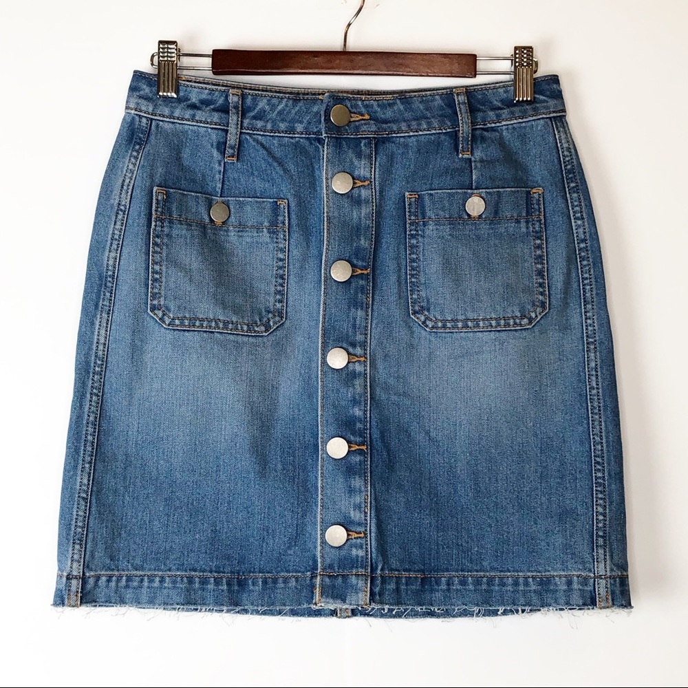 ⚡️Price Dropped⚡️ LOFT Button Down Denim Skirt